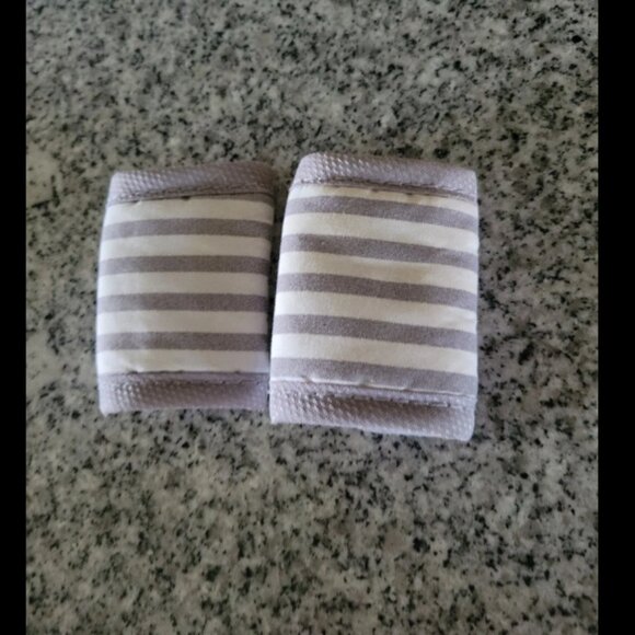 Car seat strap pads - Picture 1 of 2